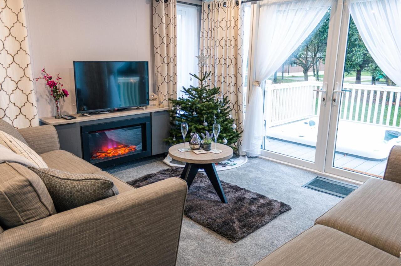 Jjs Lodge Lakewood Йорк Экстерьер фото