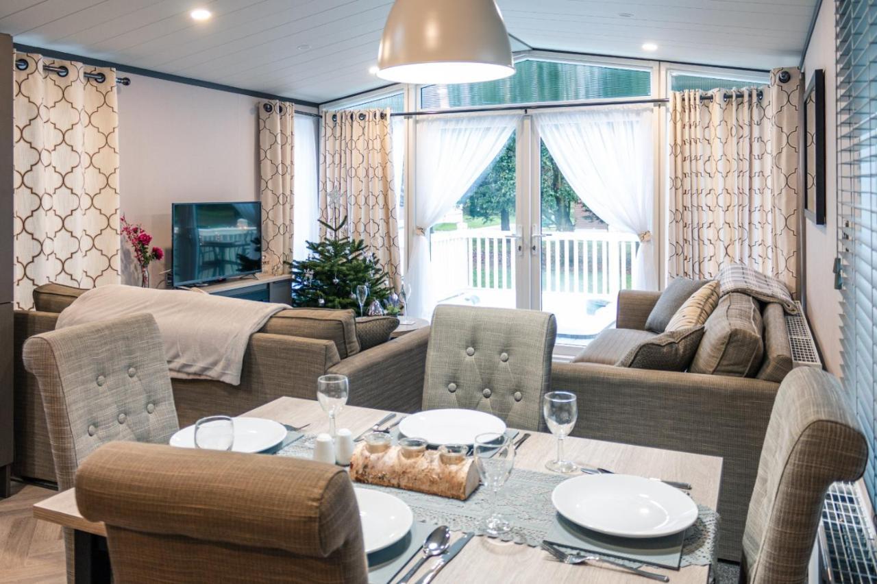 Jjs Lodge Lakewood Йорк Экстерьер фото
