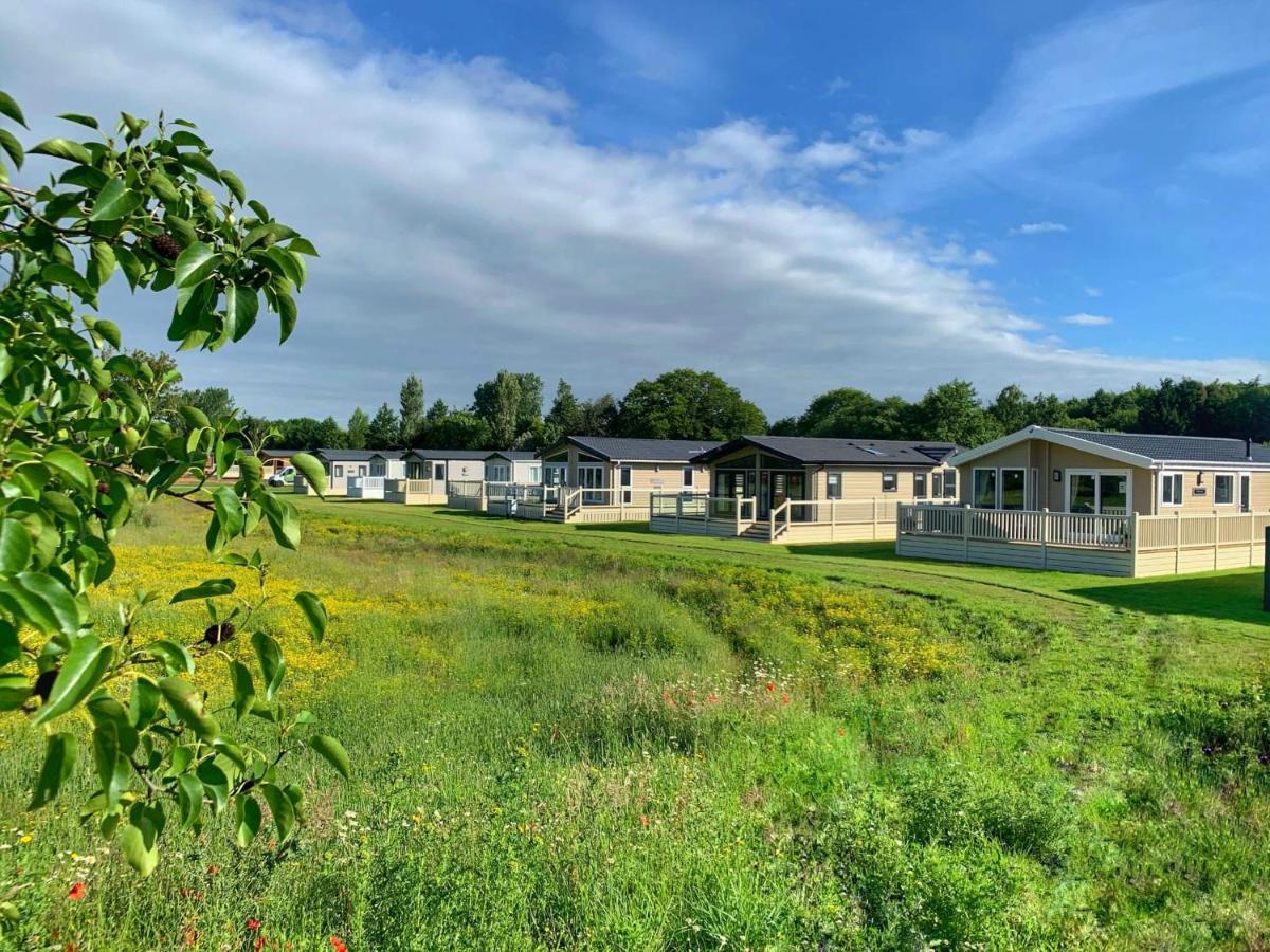 Jjs Lodge Lakewood Йорк Экстерьер фото